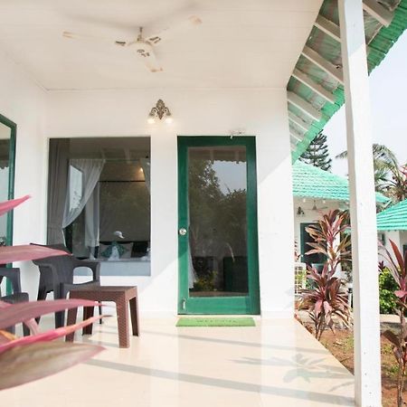 Tropical Valley Resort Морджим Екстериор снимка